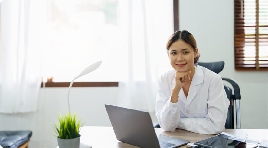 image of a Virtual Medical Administrative Assistant at work